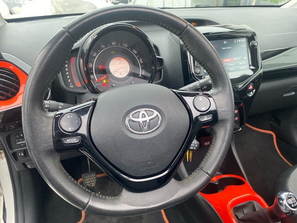 Toyota Aygo 1,0 VVT-i x-style 5d