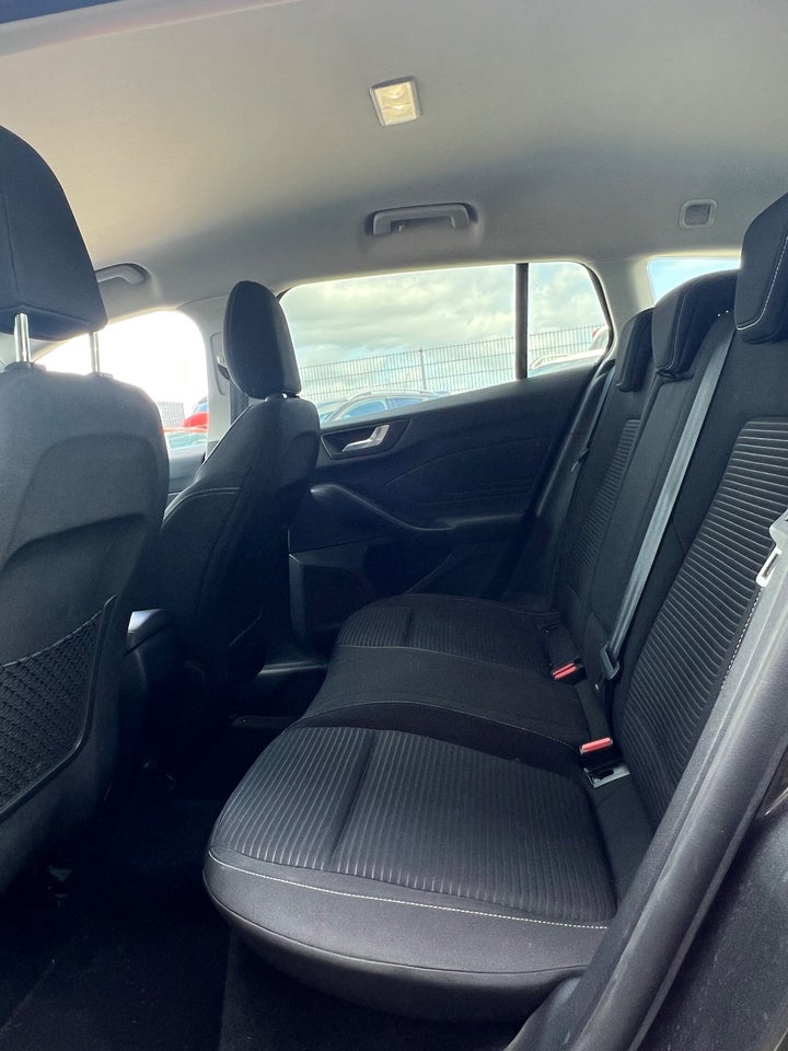 Ford Focus 1,0 EcoBoost Titanium stc. 5d