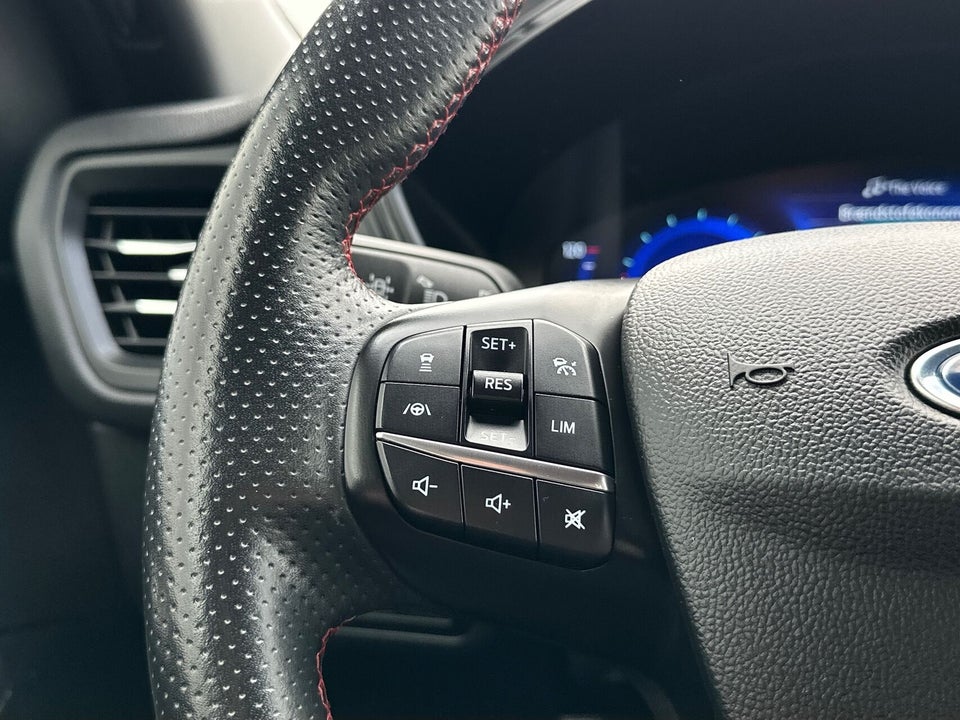 Ford Kuga 2,5 PHEV ST-Line X CVT 5d