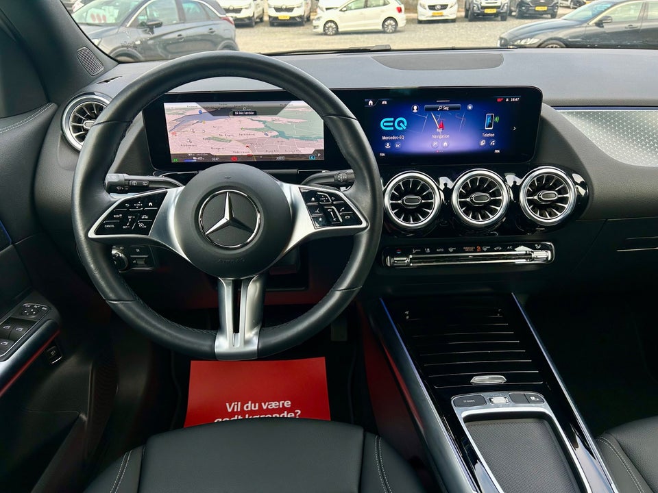 Mercedes EQA300 Progressive 4Matic 5d