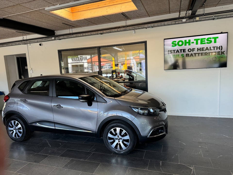 Renault Captur 0,9 TCe 90 Expression 5d