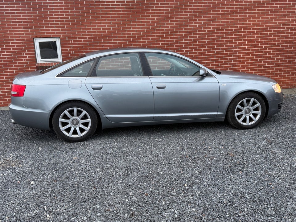 Audi A6 2,4 V6 Multitr. 4d