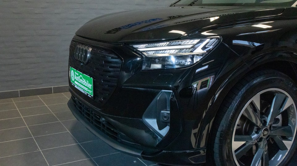 Audi Q4 e-tron 45 S-line 5d