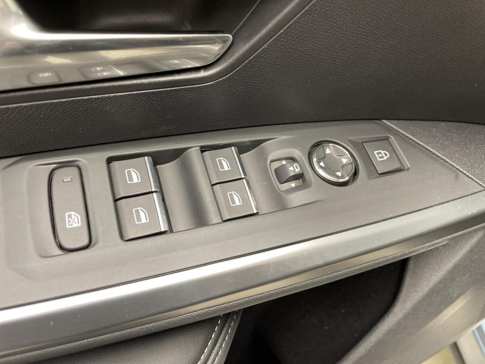 Peugeot e-5008 77 GT 7prs 5d