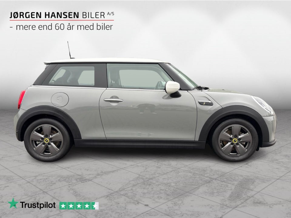 MINI Cooper SE Essential 3d