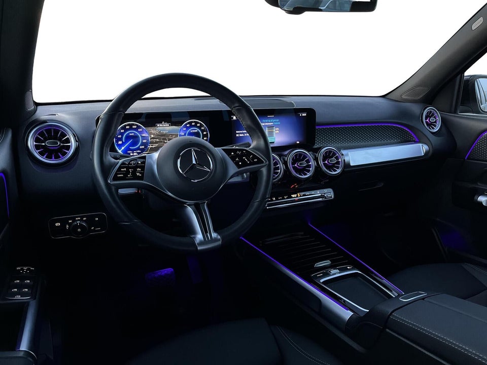 Mercedes EQA300 Progressive 4Matic 5d