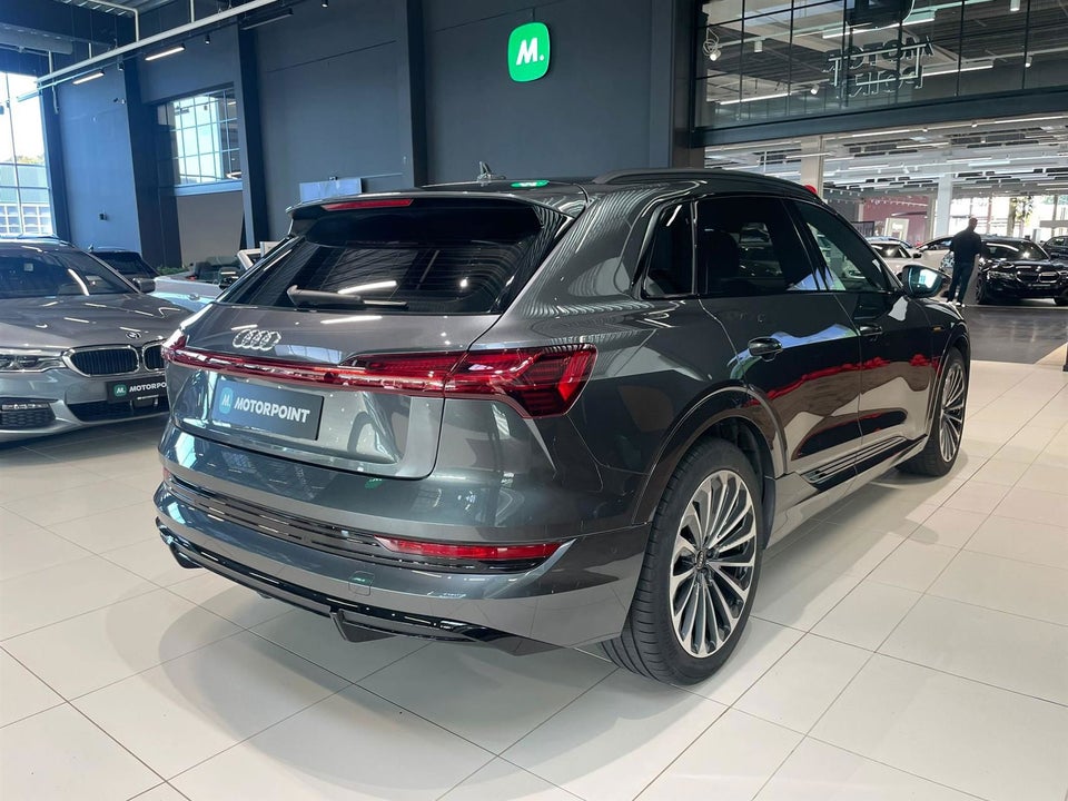 Audi e-tron 55 S-line quattro 5d