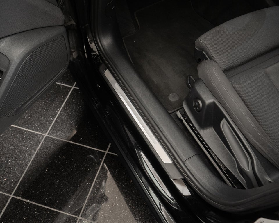 Audi A4 40 TFSi Prestige Avant S-tr. 5d