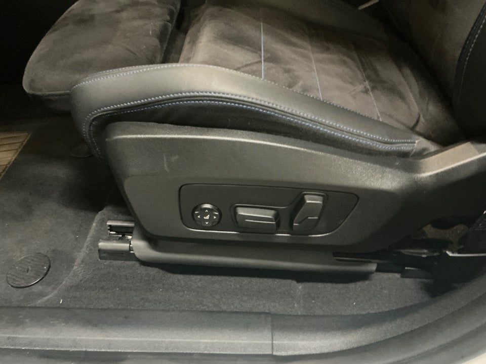 BMW iX1 xDrive30 M-Sport 5d