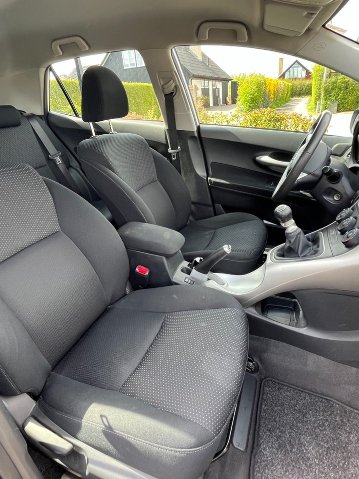 Toyota Auris 1,6 T2 5d