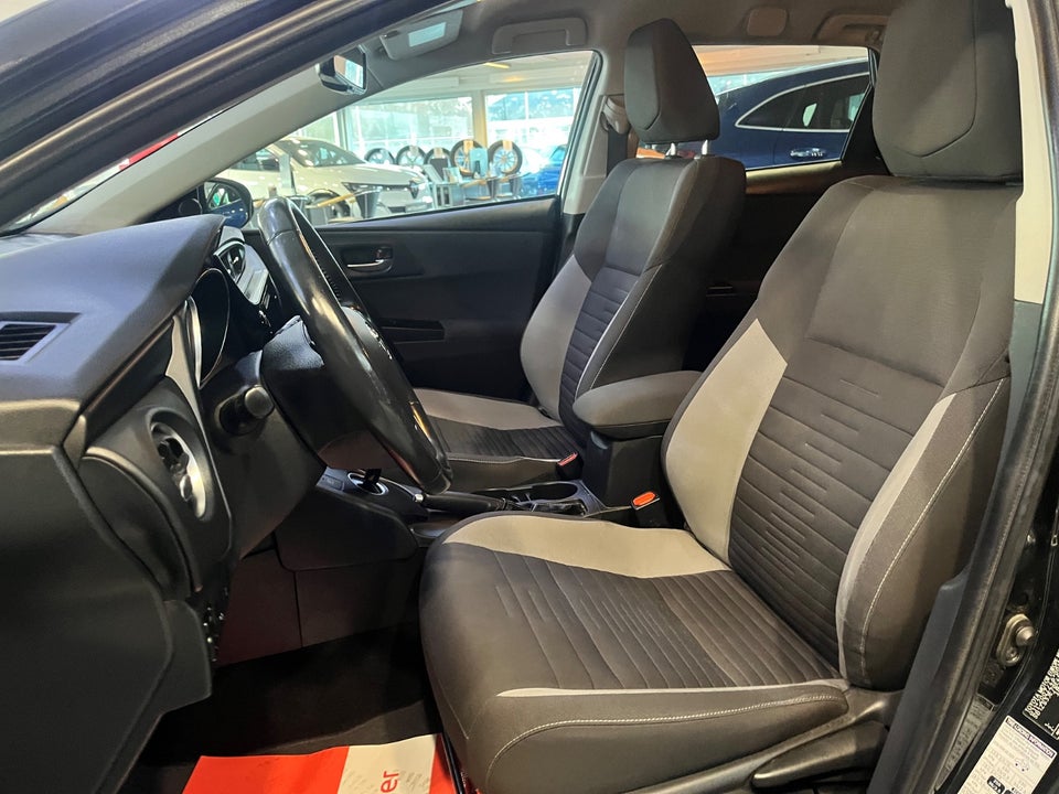 Toyota Auris 1,8 Hybrid H2 Comfort Touring Sports CVT 5d