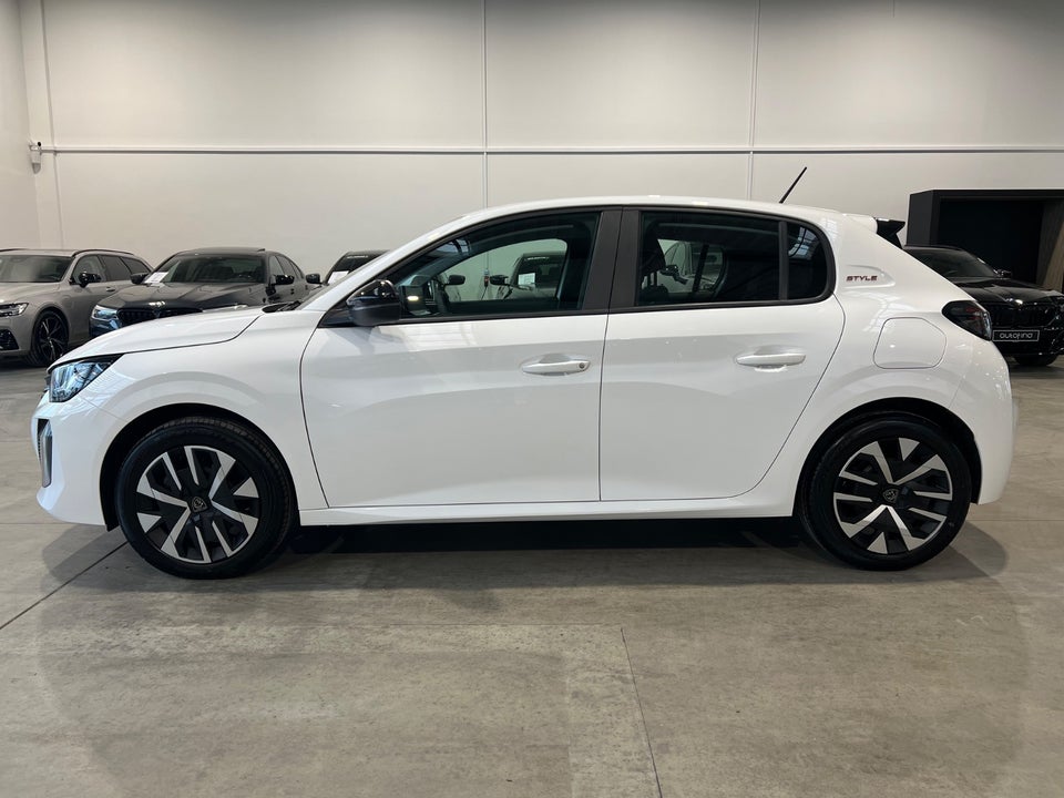 Peugeot e-208 50 Style 5d