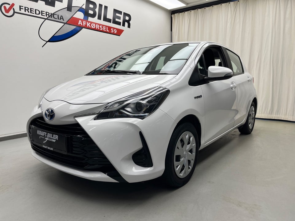 Toyota Yaris 1,5 Hybrid H3 e-CVT 5d