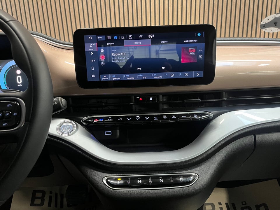 Fiat 500e 42 Icon 3d