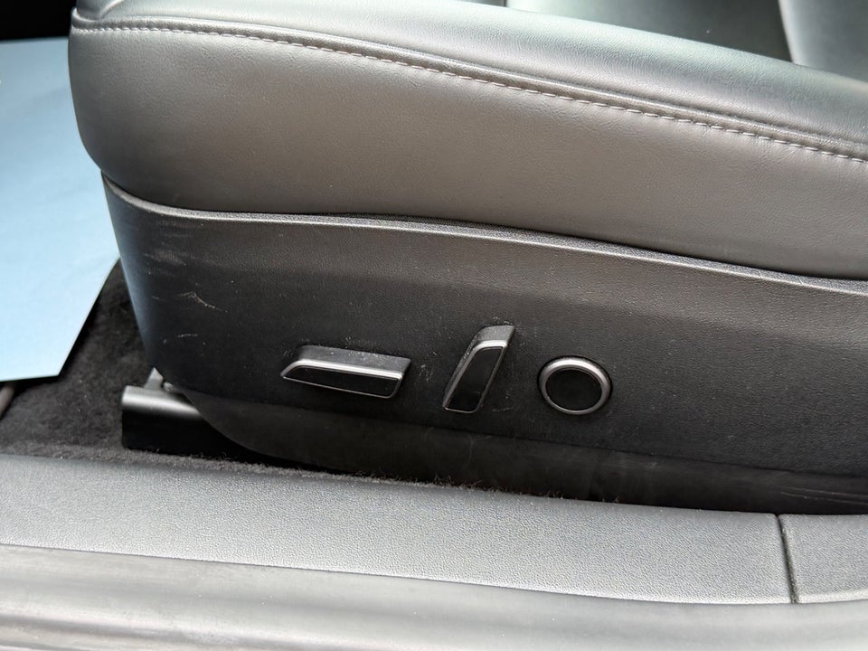 Tesla Model 3 Long Range RWD 4d