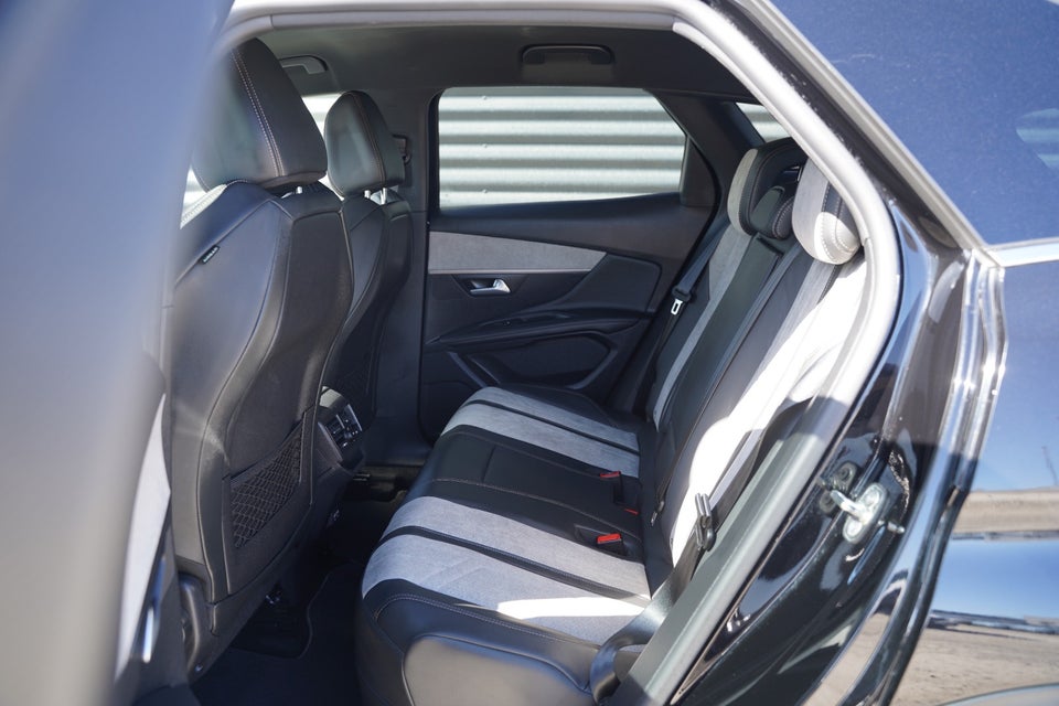 Peugeot 3008 1,6 Hybrid First GT EAT8 5d