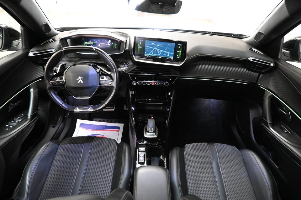 Peugeot 2008 1,2 PureTech 130 GT EAT8 5d