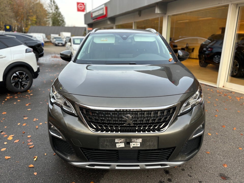 Peugeot 3008 1,2 e-THP 130 Allure 5d