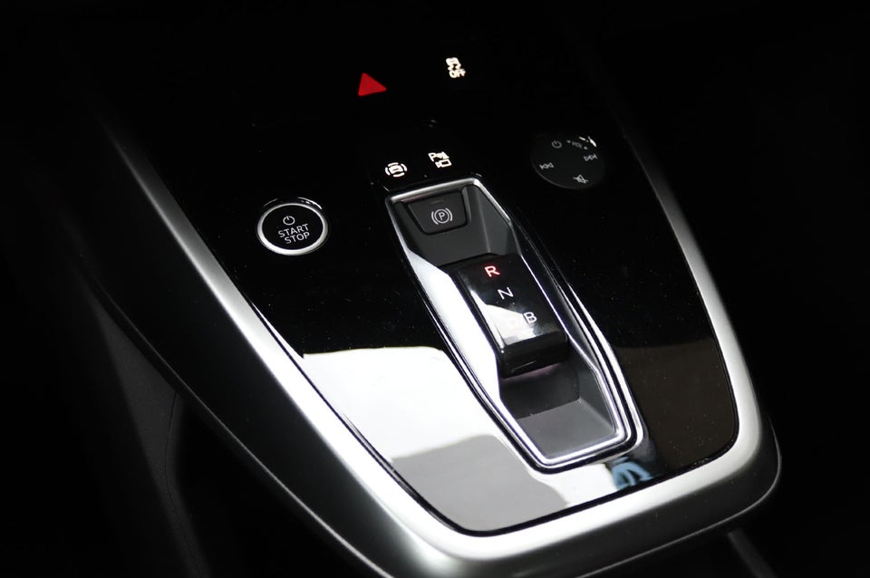 Audi Q4 e-tron 40 Advanced 5d