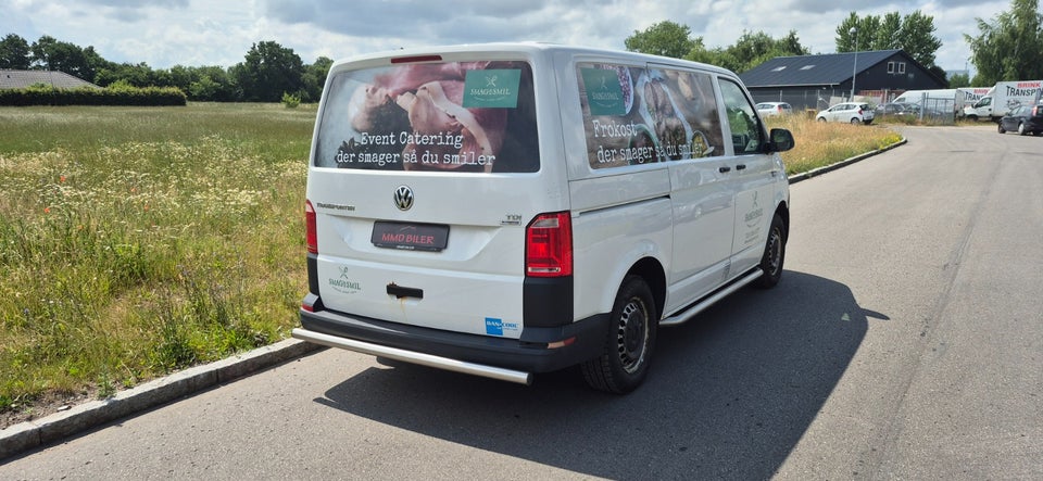 VW Transporter 2,0 TDi 84 Kassevogn kort