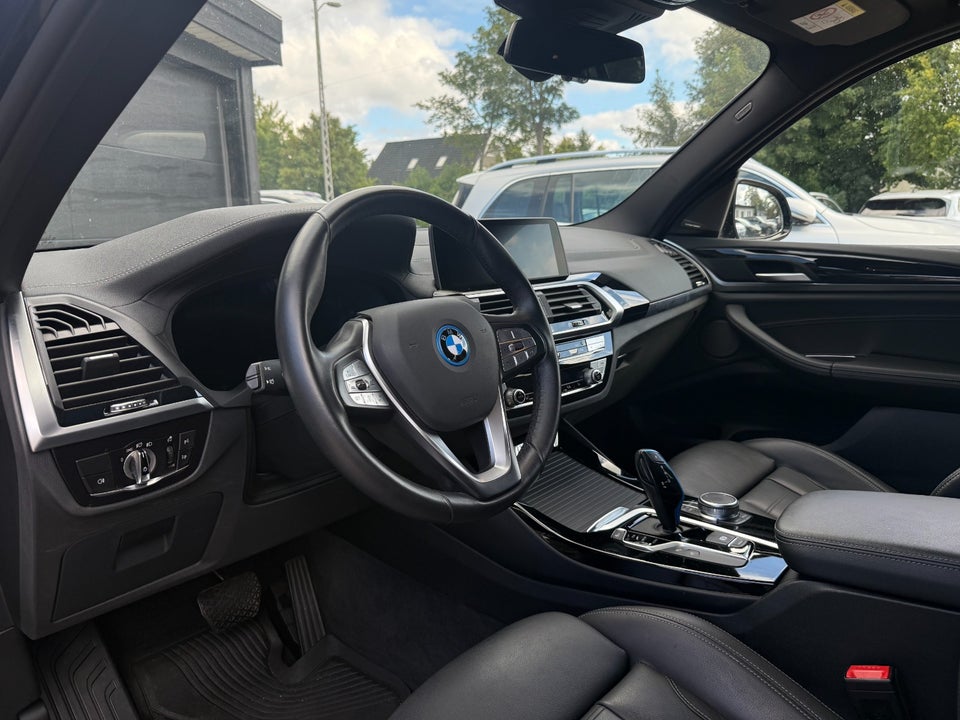 BMW iX3 Charged Impressive 5d