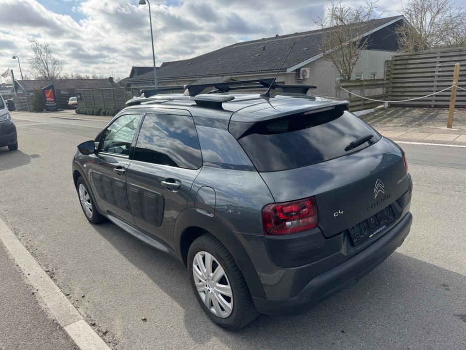 Citroën C4 Cactus 1,6 BlueHDi 100 Shine 5d