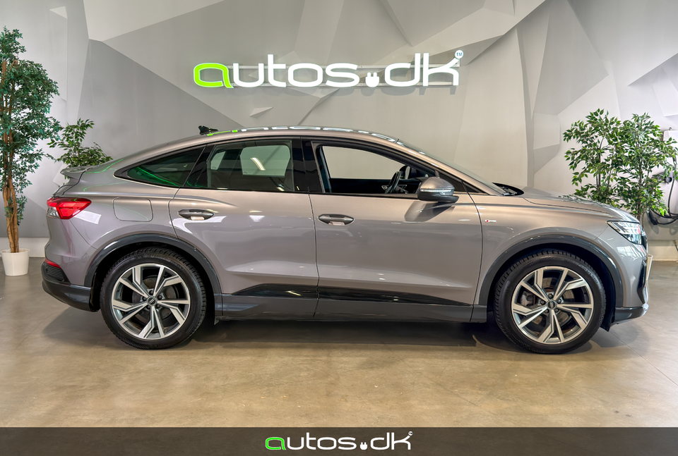 Audi Q4 e-tron 40 S-line Sportback 5d