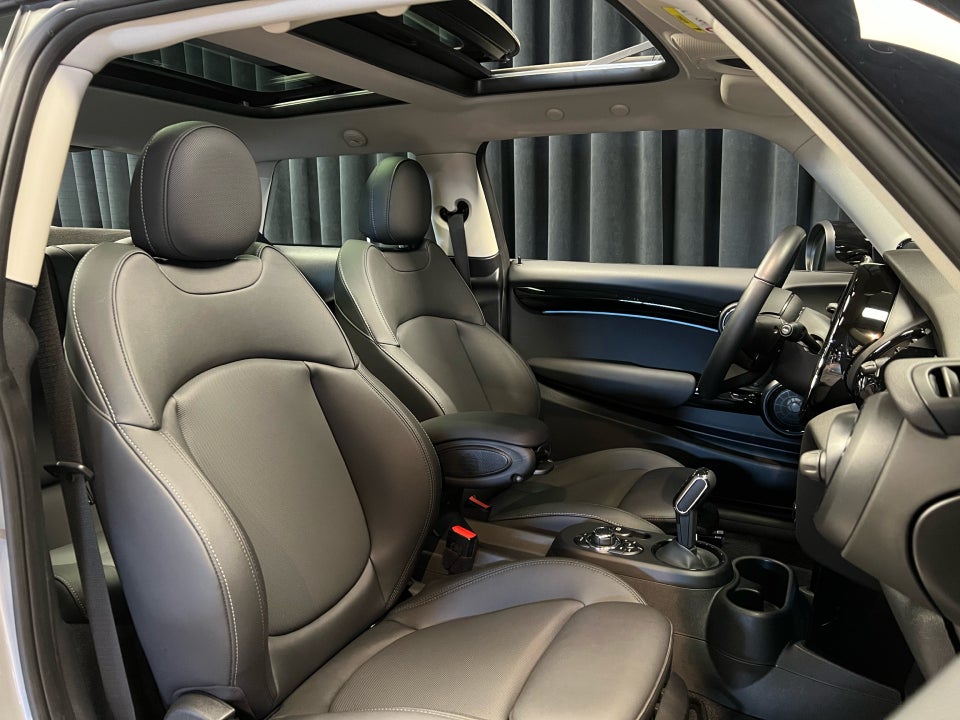 MINI Cooper SE Edition Premium Plus 3d