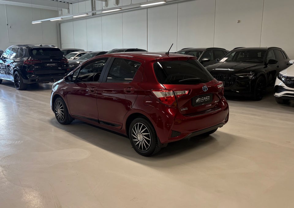 Toyota Yaris 1,5 Hybrid H1 e-CVT 5d