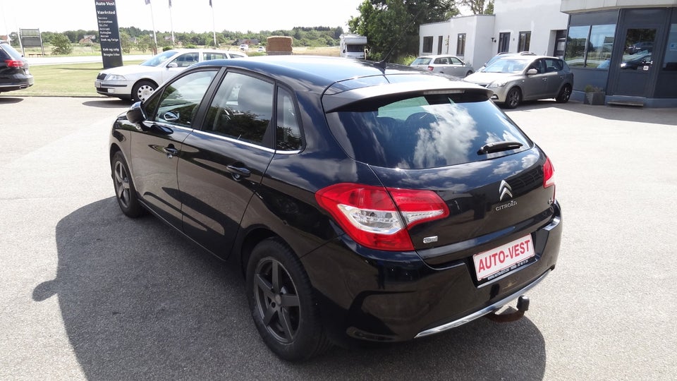 Citroën C4 1,6 e-HDi 115 Exclusive E6G 5d