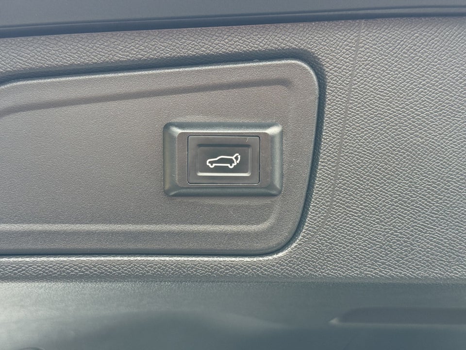 Citroën C5 Aircross 1,6 Hybrid Feel EAT8 5d