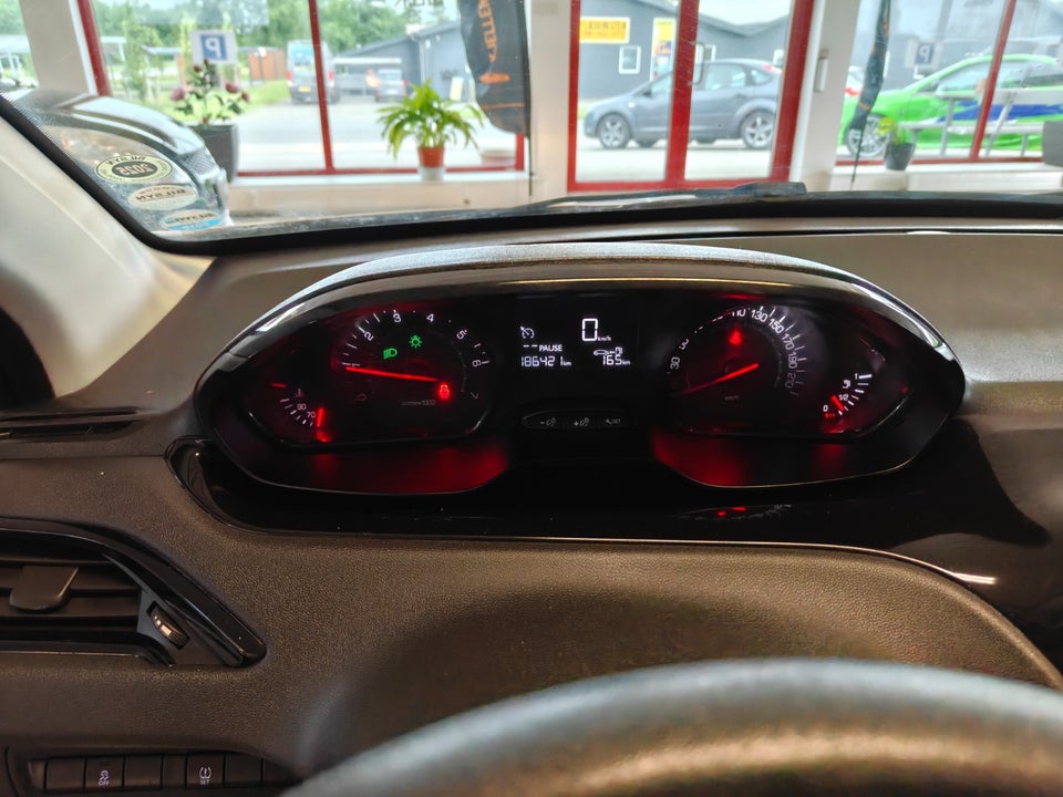 Peugeot 208 1,0 VTi Access Air 3d
