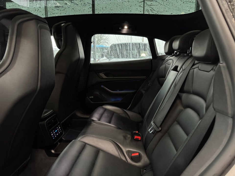 Porsche Taycan 4S Performance+ Cross Turismo 5d