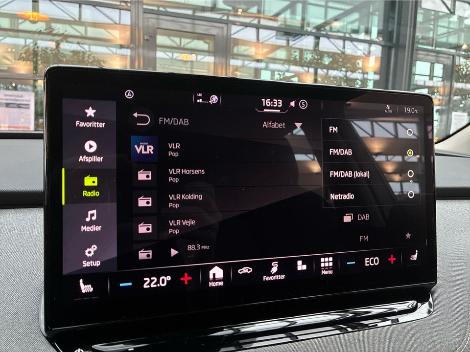 Skoda Enyaq 60 iV Plus 5d