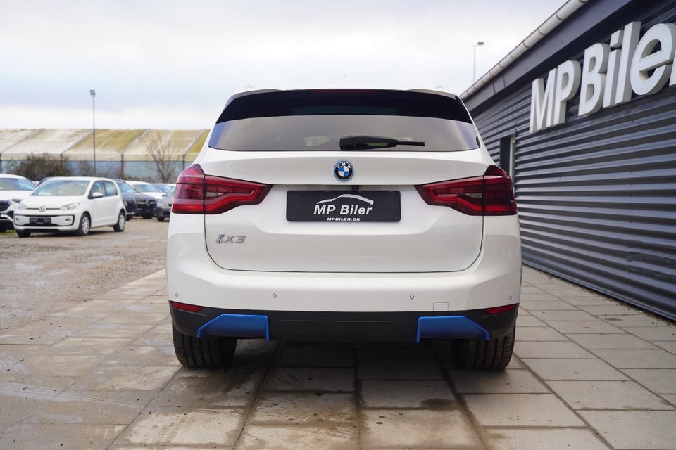 BMW iX3 Charged 5d