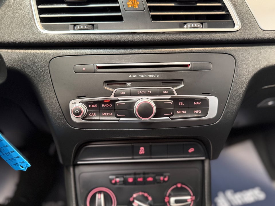 Audi Q3 2,0 TFSi 200 S-line S-tr. 5d