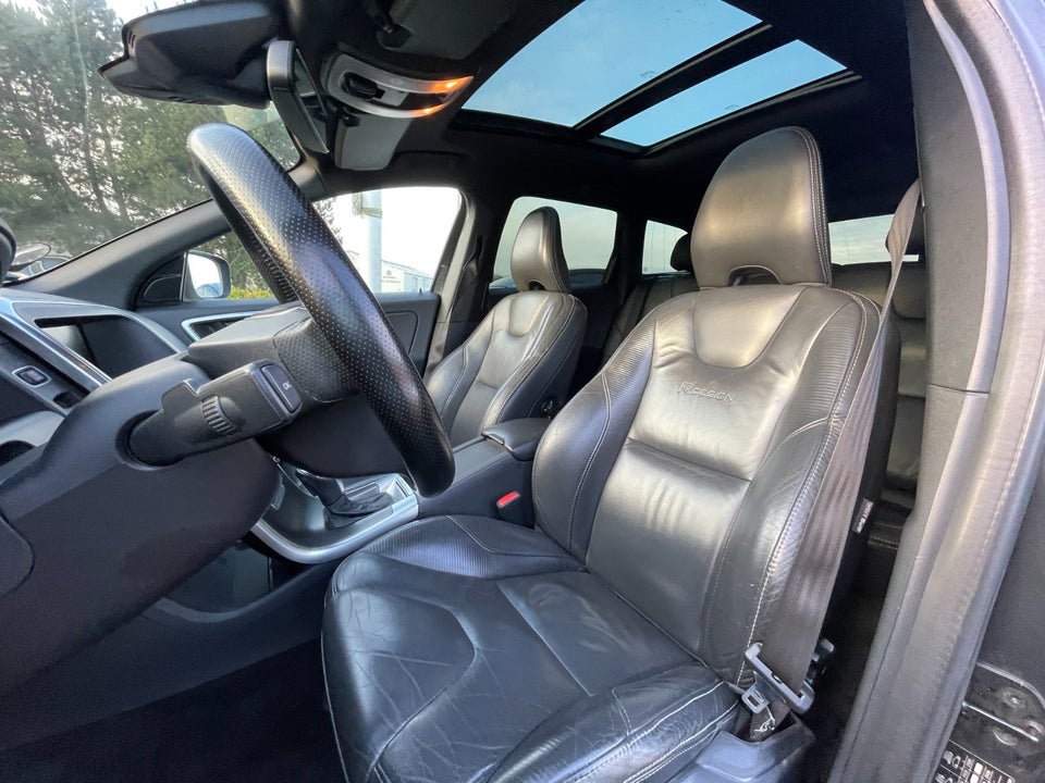 Volvo XC60 2,4 D4 163 R-Design aut. AWD 5d