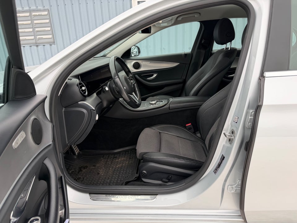 Mercedes E220 d 2,0 AMG Line aut. 4d