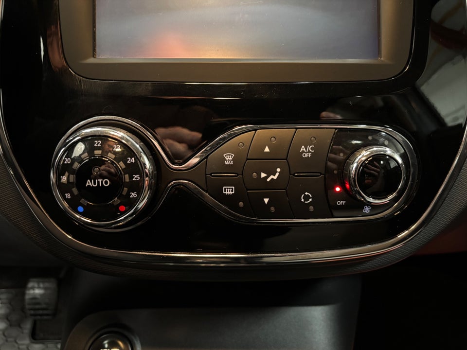 Renault Captur 0,9 TCe 90 Expression 5d