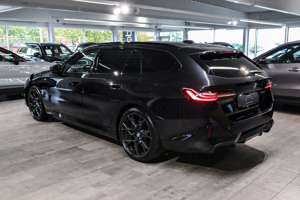 BMW i5 eDrive40 Touring Fully Charged 5d