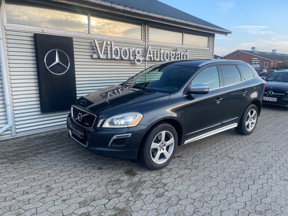 Volvo XC60 2,4 D4 163 R-Design aut. AWD 5d