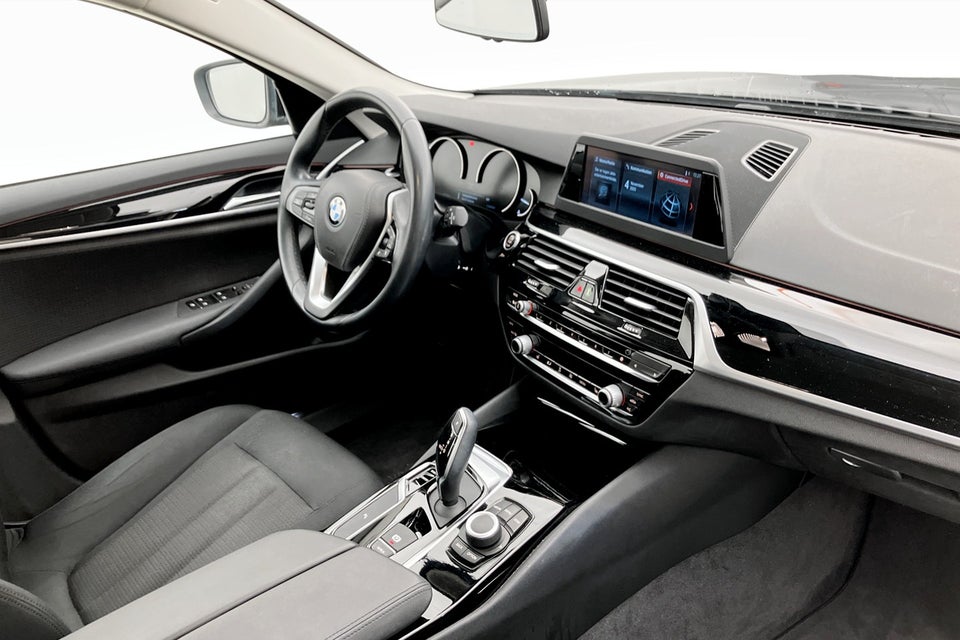 BMW 520i 2,0 Touring Connected aut. 5d