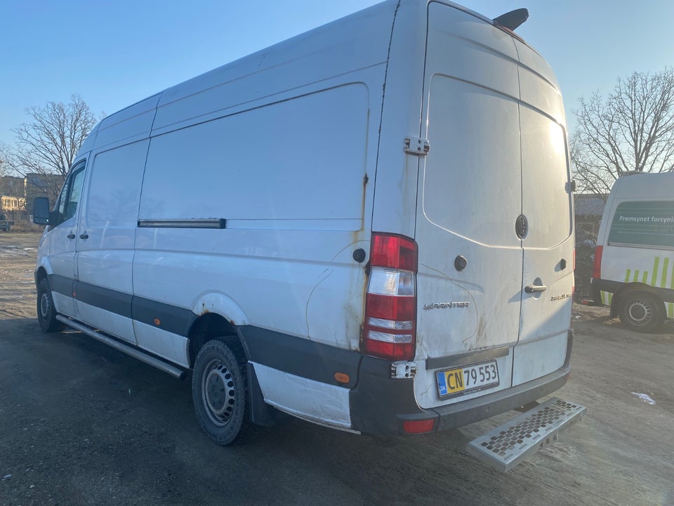 Mercedes Sprinter 319 3,0 CDi R3L Kassevogn aut. 5d