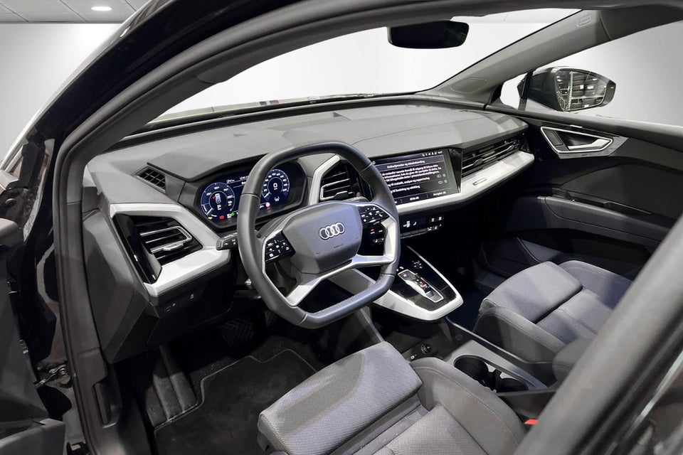Audi Q4 e-tron 40 Progress 5d