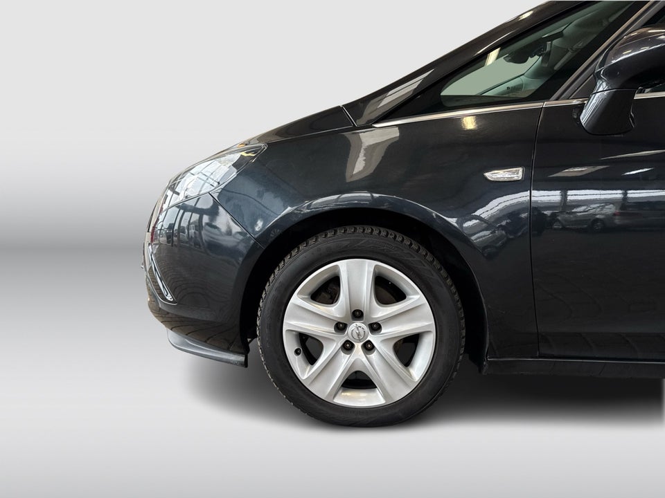 Opel Zafira Tourer 1,6 CDTi 136 Enjoy 7prs 5d