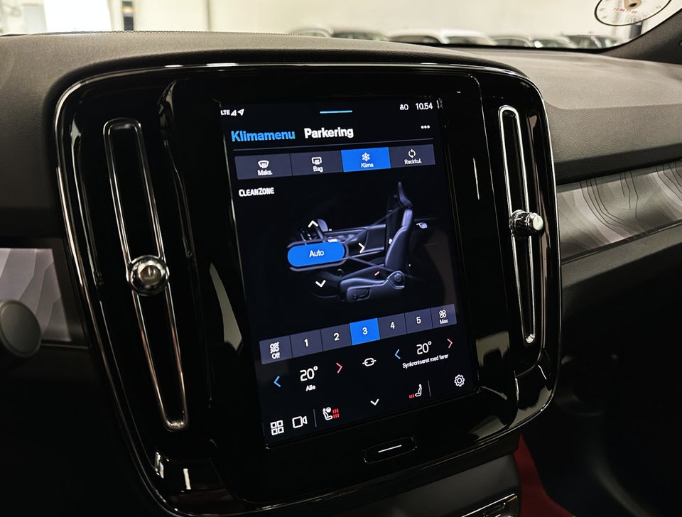 Volvo EC40 Extended Range Black Edition Ultra 5d