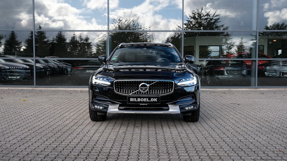 Volvo V90 CC 2,0 D5 235 Pro aut. AWD 5d