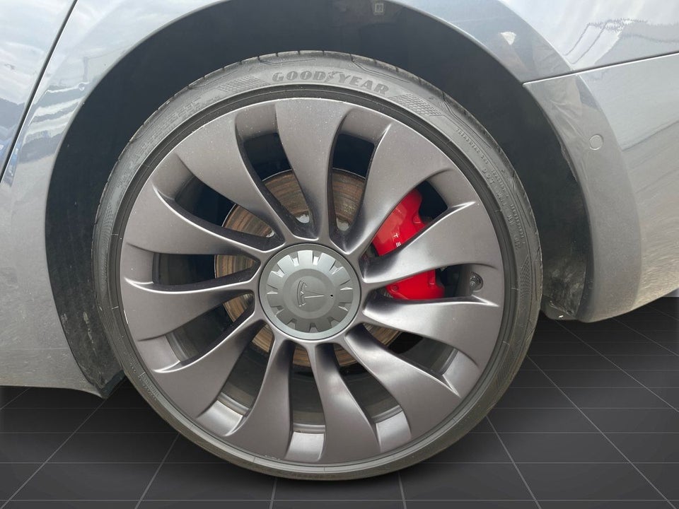 Tesla Model 3 Performance AWD 4d