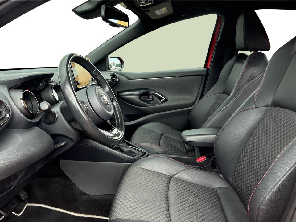 Toyota Yaris 1,5 Hybrid H3 Premier Edition e-CVT 5d