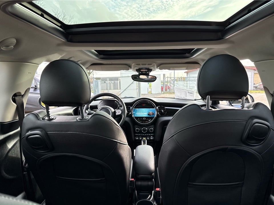 MINI Cooper SE Classic Trim 3d